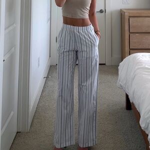 NWT Abercrombie Poplin Wide Leg Pull-On Pant – White Stripe